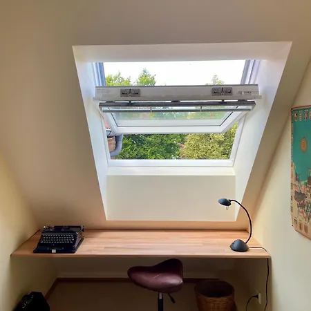 Unterm Alten Apfelbaum * אוברלינגן